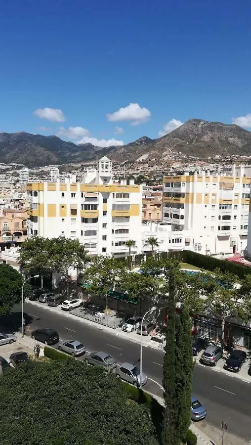 아파트 Avenida Gamonal Edificio Hercules 호텔 베날마데나코스타 스페인